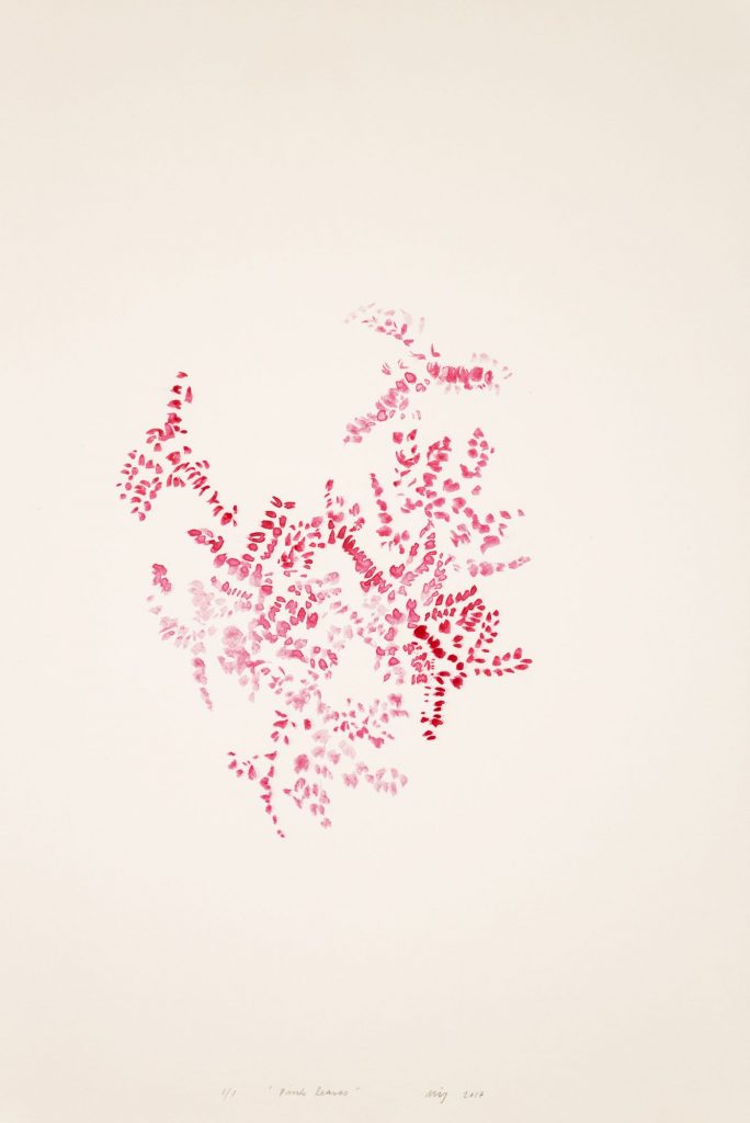 Teoskuva: Isomaa-James Merja - Pink Leaves